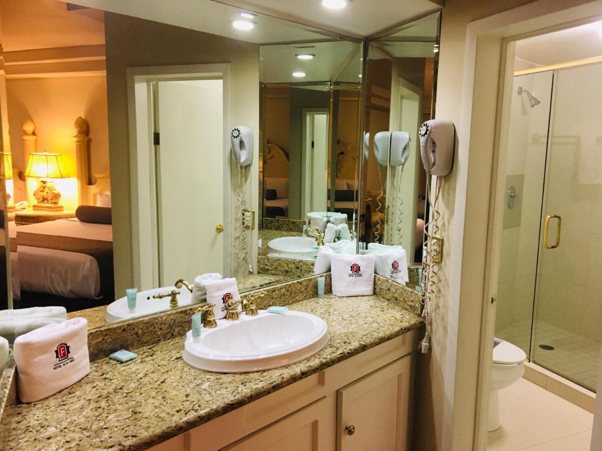 Hotel Frontiere Tijuana Bagian luar foto