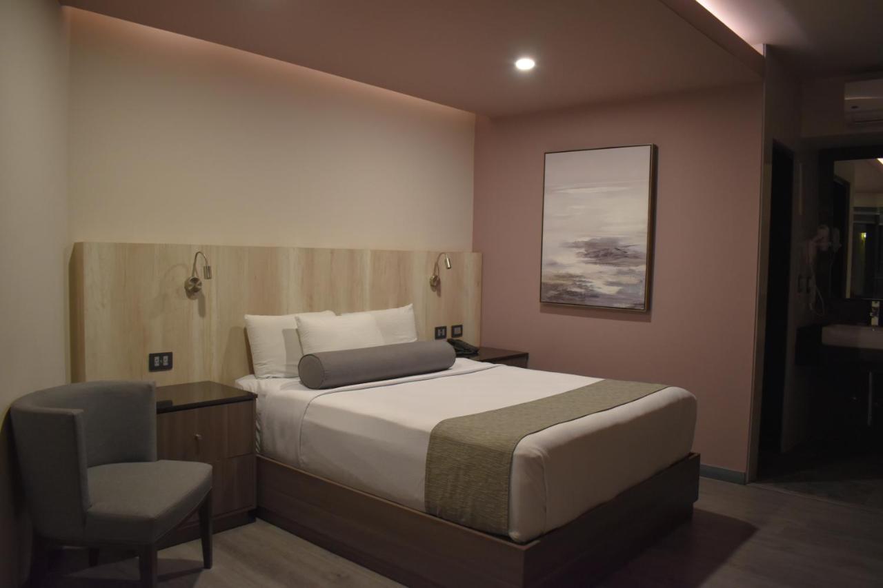 Hotel Frontiere Tijuana Bagian luar foto
