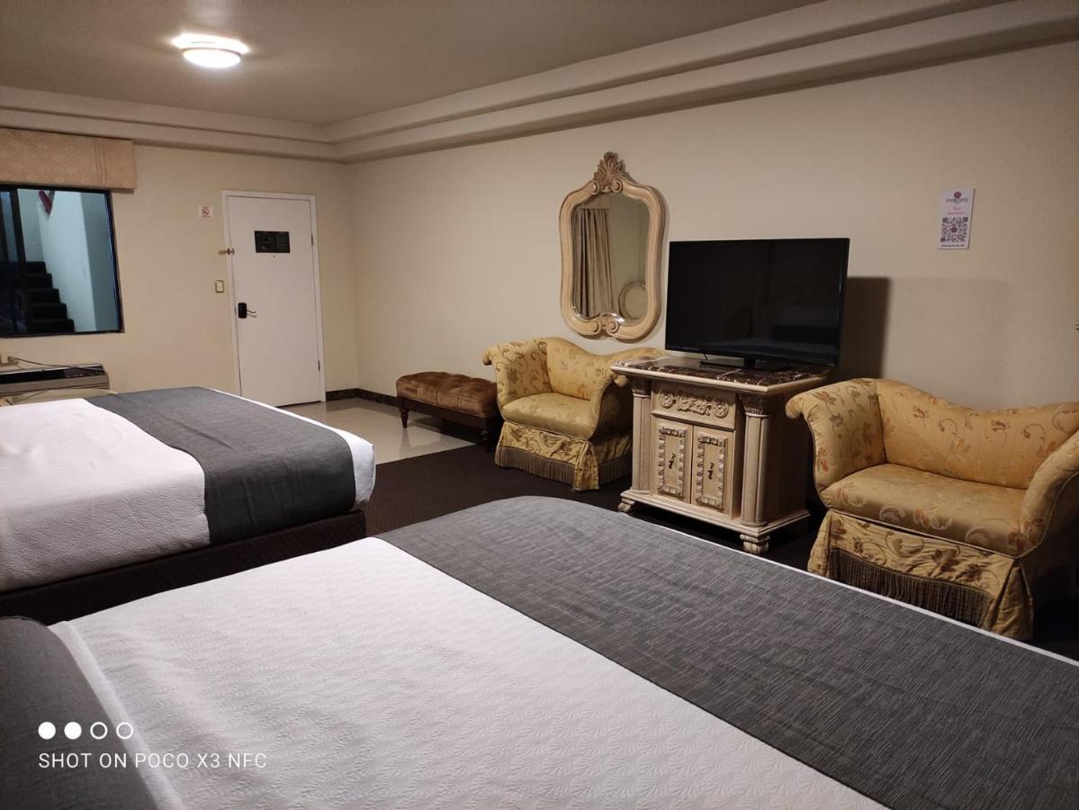 Hotel Frontiere Tijuana Bagian luar foto